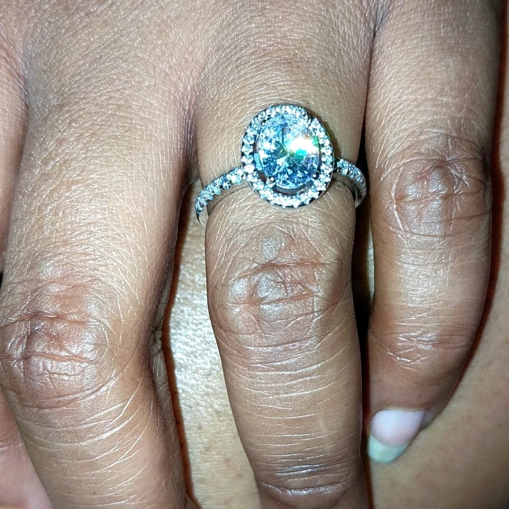 Elegant 925 Silver Diamond Halo Wedding Ring Sz 6